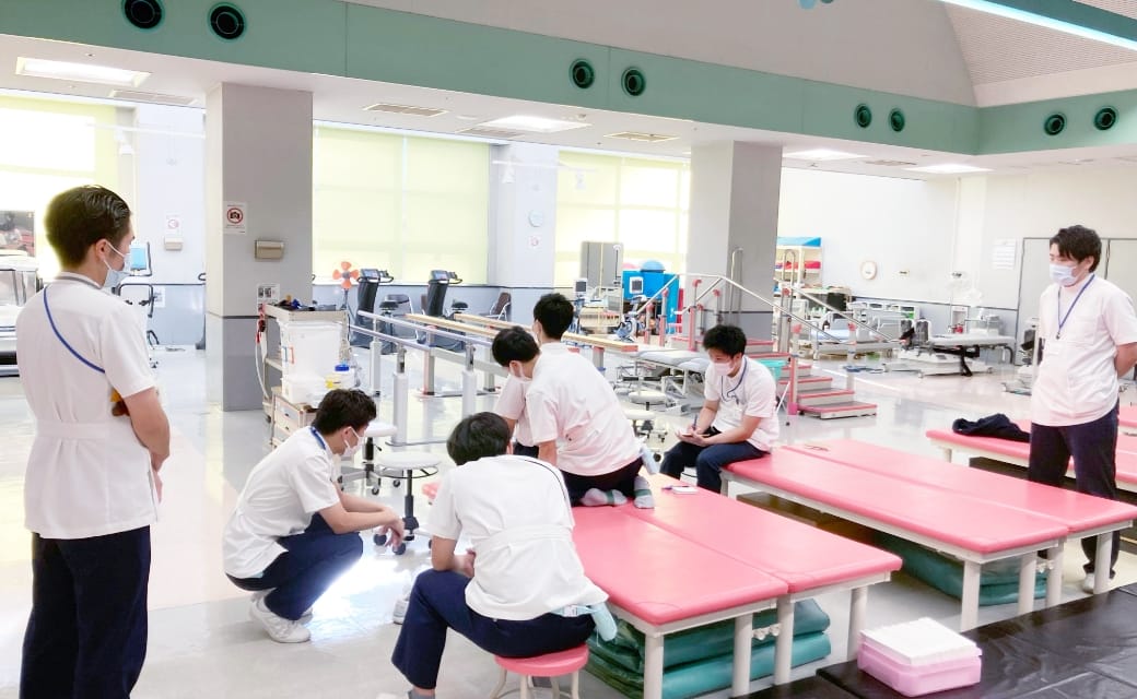 専門性の高い研修等の実施